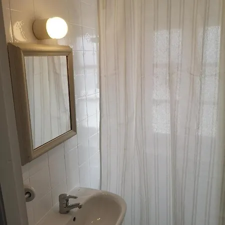 Отель Hotel Roman